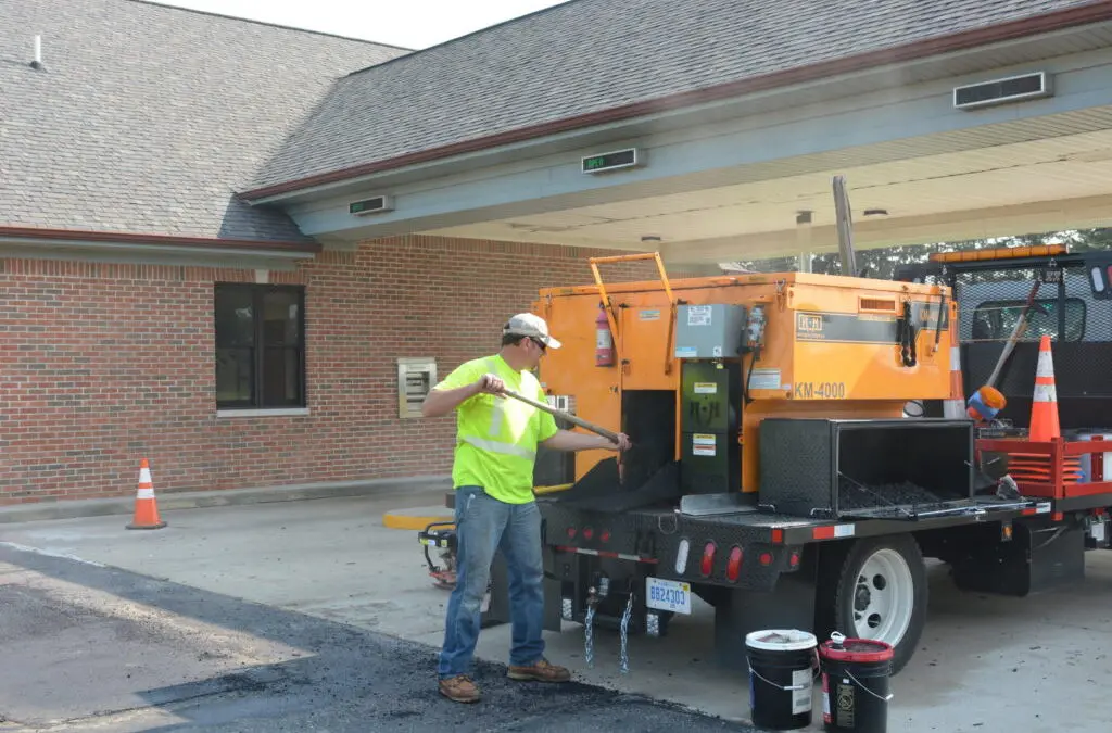 Product Spotlight: KM 4000S Asphalt Hotbox Reclaimer