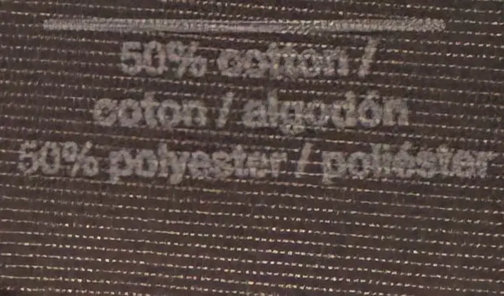 Gildan material tag 50% cotton / 50% polyester