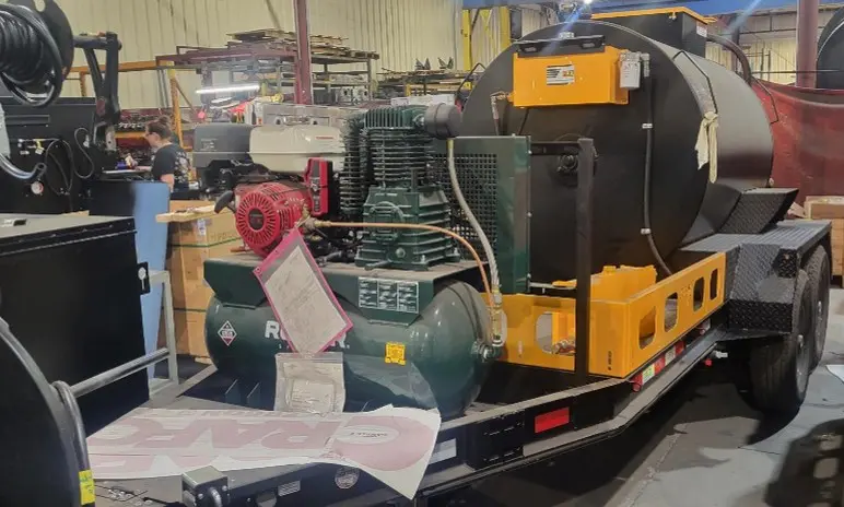 2024 KM 700 Gallon Sealcoat Tank