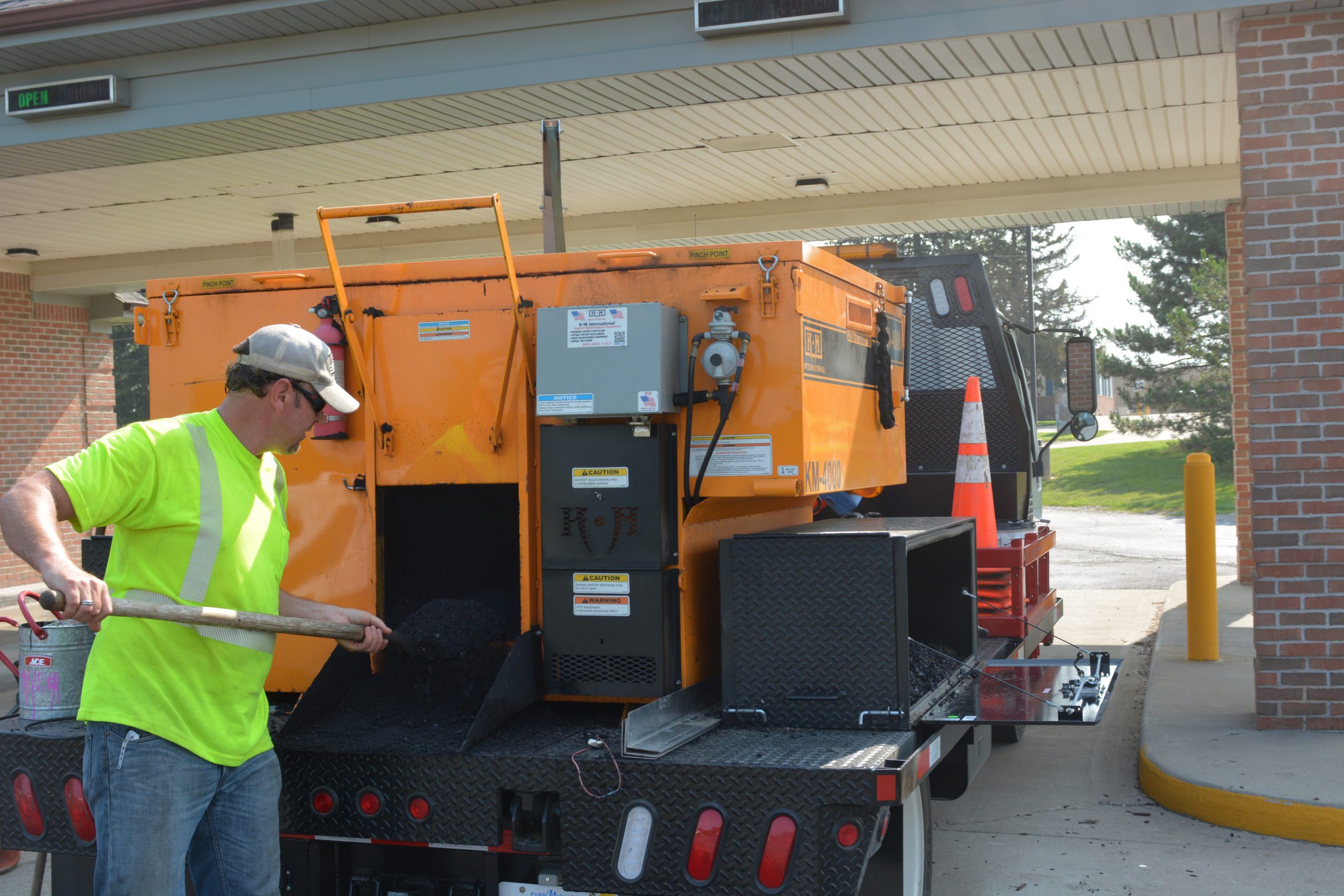 Skid Mounted Asphalt Hotbox Reclaimers Archives | KM International